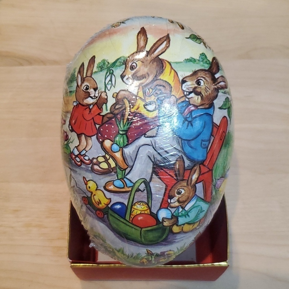 🌟⭐️ NWT WESTERN GERMAN EGG